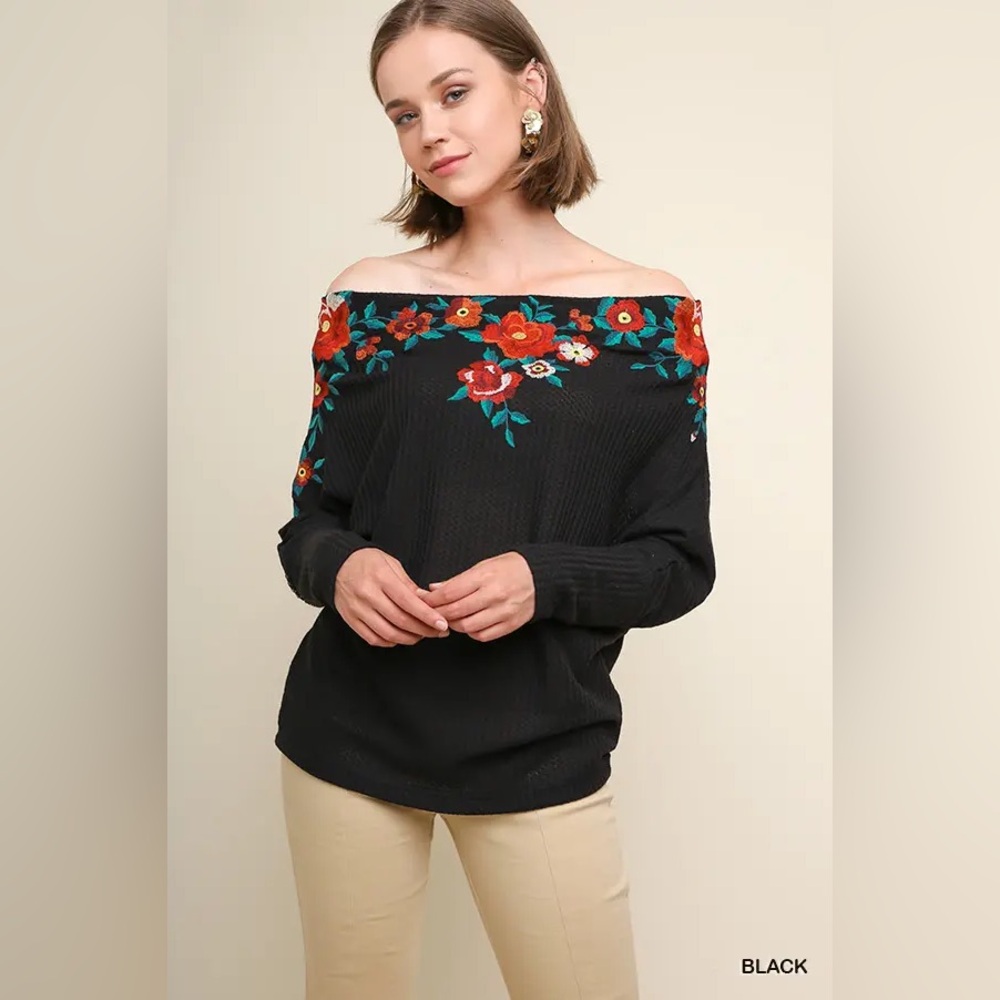 UMGEE Floral Embroidered Off-Shoulder Black Sweater